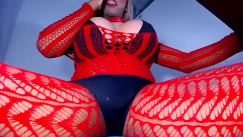 valentinabigcock23 online show from January 14, 2025, 2:50 am