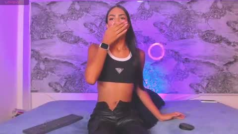 Snapshot of valentinaliux_ chatting on July 29, 2026, 11:41 am valentinaliux_ online show from July 29, 2026, 11:41 am