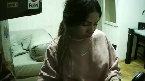 Valentina online show from May 19, 2026, 3:24 am
