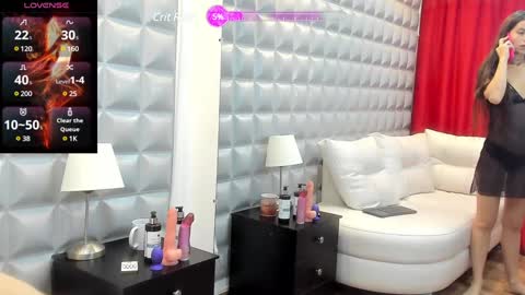 Valentina online show from December 4, 2024, 1:09 pm