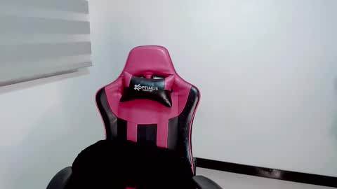 Valentina  online show from February 7, 2026, 1:31 am