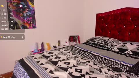 Snapshot of valentine_petite1 chatting on December 27, 2024, 2:43 pm Valentine  online show from December 27, 2024, 2:43 pm