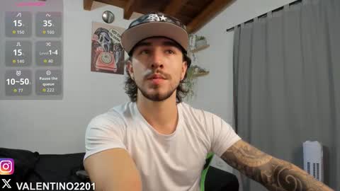 valentino online show from October 30, 2025, 12:12 am