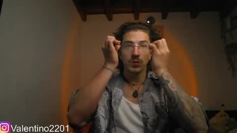 Valentino - 15 OFF valentino2201 online show from April 10, 2026, 1:11 am