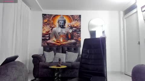 Snapshot of valentino_dossantos chatting on January 3, 2025, 1:05 am    online show from January 3, 2025, 1:05 am
