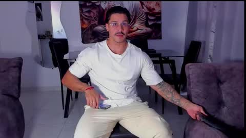    online show from February 3, 2026, 8:25 pm