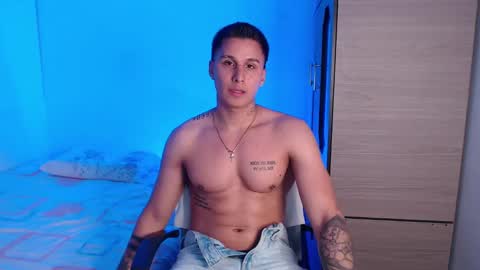 Snapshot of valentinosex_1 chatting on October 8, 2025, 10:07 pm VALENTINO online show from October 8, 2025, 10:07 pm