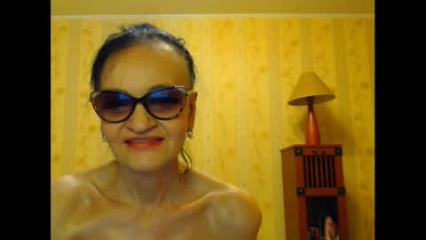 valentijm online show from February 6, 2025, 12:05 pm