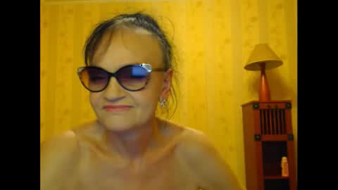 valentijm online show from March 9, 2025, 5:28 pm