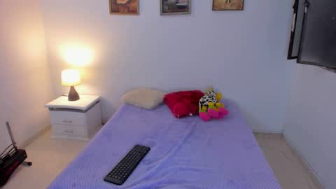 valeri_10 online show from October 27, 2025, 3:32 am