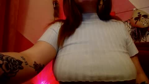 Snapshot of valeri_cove chatting on July 5, 2026, 5:36 am Valeri Cove online show from July 5, 2026, 5:36 am