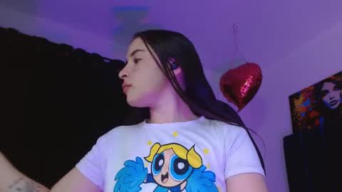 valeri_sotoo online show from July 4, 2026, 1:39 pm