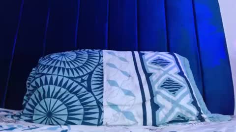valeri_sotoo online show from July 14, 2026, 3:29 pm