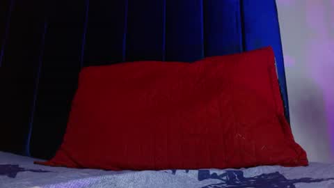 valeri_sotoo online show from July 28, 2026, 3:21 pm