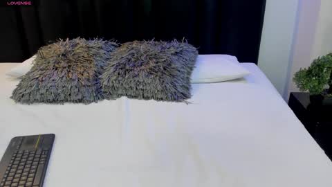 valeri_tafur online show from January 24, 2025, 10:53 am