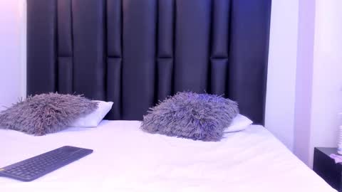 valeri_tafur online show from February 16, 2025, 11:16 am