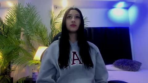 valeri_tafur online show from September 12, 2025, 11:10 am