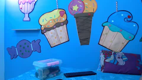 valeria online show from September 10, 2025, 2:11 am