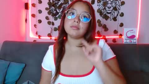 valeria online show from January 5, 2025, 4:58 am