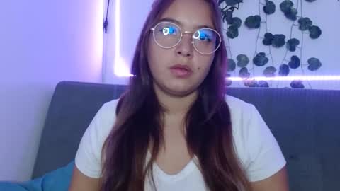 valeria online show from January 21, 2025, 6:33 am