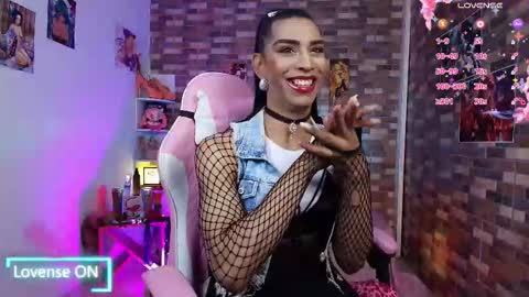 ...VALERIA DIR... online show from September 13, 2025, 7:19 am