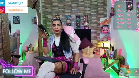 ...VALERIA DIR... online show from October 3, 2025, 4:04 pm