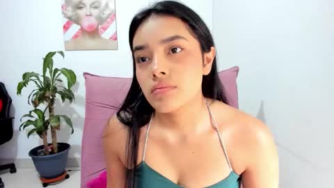 Snapshot of valeria_miller69 chatting on October 22, 2025, 2:06 pm valeria_miller69 online show from October 22, 2025, 2:06 pm