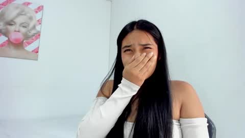 Snapshot of valeria_miller69 chatting on May 2, 2026, 2:33 pm valeria_miller69 online show from May 2, 2026, 2:33 pm