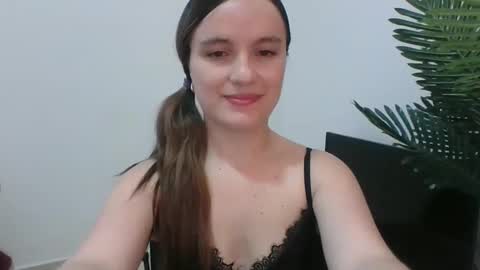 valeriafrannco online show from January 13, 2025, 3:47 pm