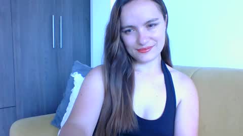 valeriafrannco online show from March 17, 2026, 7:50 pm