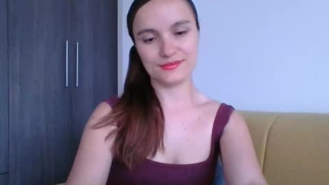 valeriafrannco online show from March 18, 2026, 10:02 pm