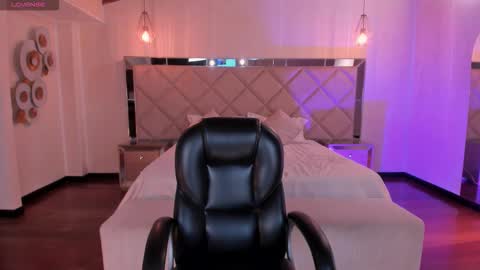 Valeria online show from November 14, 2025, 5:06 am