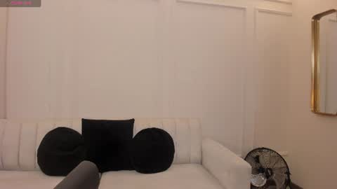 Valeria online show from June 20, 2026, 11:35 am