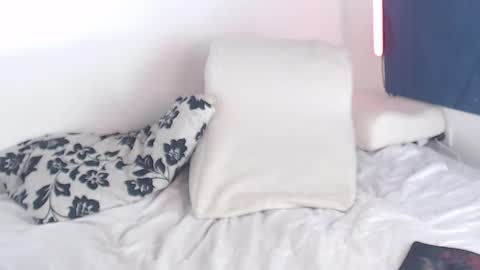 Snapshot of valeriaruiz_1 chatting on January 2, 2025, 8:57 pm Valeria online show from January 2, 2025, 8:57 pm