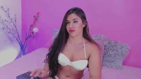 Snapshot of valeriaruiz_1 chatting on September 27, 2025, 4:06 am Valeria online show from September 27, 2025, 4:06 am
