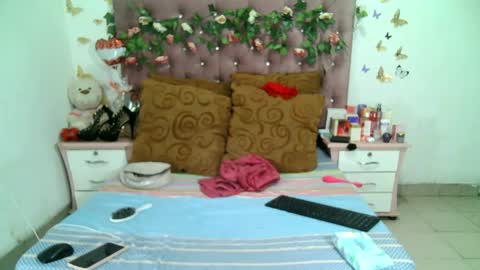 La valerie26 online show from September 25, 2025, 12:58 am