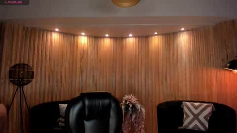 Vale  online show from December 15, 2025, 12:20 pm