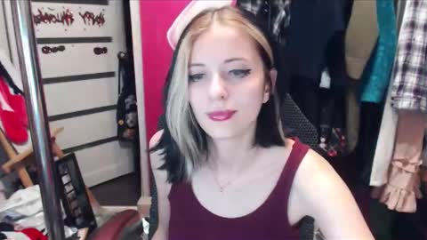 ValeriaXKiss online show from January 11, 2025, 6:12 pm