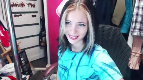 ValeriaXKiss online show from January 12, 2025, 12:23 pm