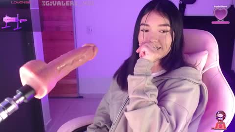 Valeri online show from November 28, 2025, 5:43 am