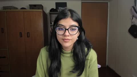 Val  online show from December 18, 2024, 4:20 am