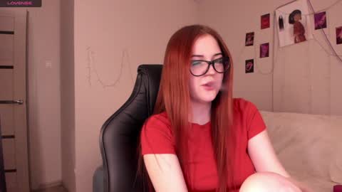 Snapshot of valerie_cutee chatting on December 8, 2024, 8:15 pm Lera online show from December 8, 2024, 8:15 pm