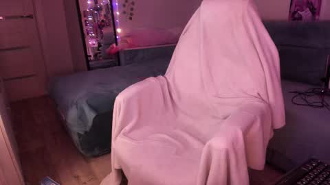 Lera online show from October 22, 2025, 6:29 pm