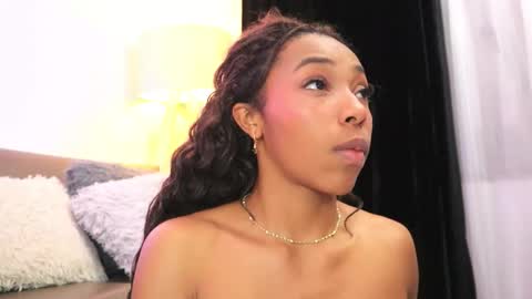 Snapshot of valeriebony chatting on March 2, 2026, 7:15 am Valerie Style3 online show from March 2, 2026, 7:15 am