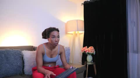 Snapshot of valeriebony chatting on March 18, 2026, 3:42 am Valerie Style3 online show from March 18, 2026, 3:42 am