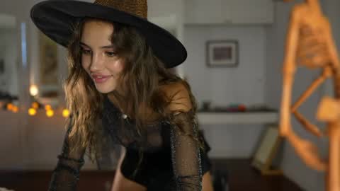 Valerie online show from October 31, 2025, 3:18 am