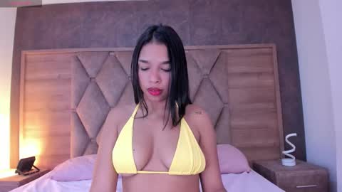 valeriekhaleesi online show from February 13, 2026, 11:28 am