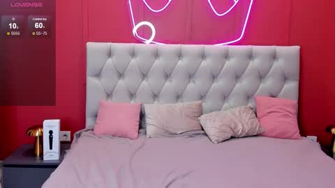 Hot  Valerie online show from November 22, 2025, 1:48 am