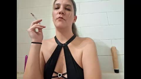 Snapshot of valerierayne13 chatting on February 28, 2026, 5:52 am ValerieRayne online show from February 28, 2026, 5:52 am