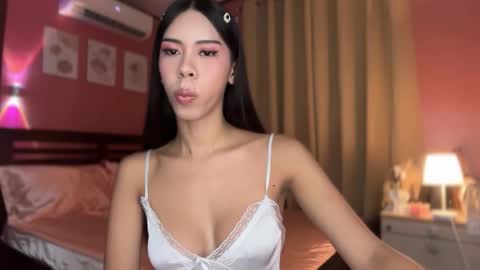 Snapshot of valerieriches chatting on November 6, 2025, 8:26 am Valerie online show from November 6, 2025, 8:26 am